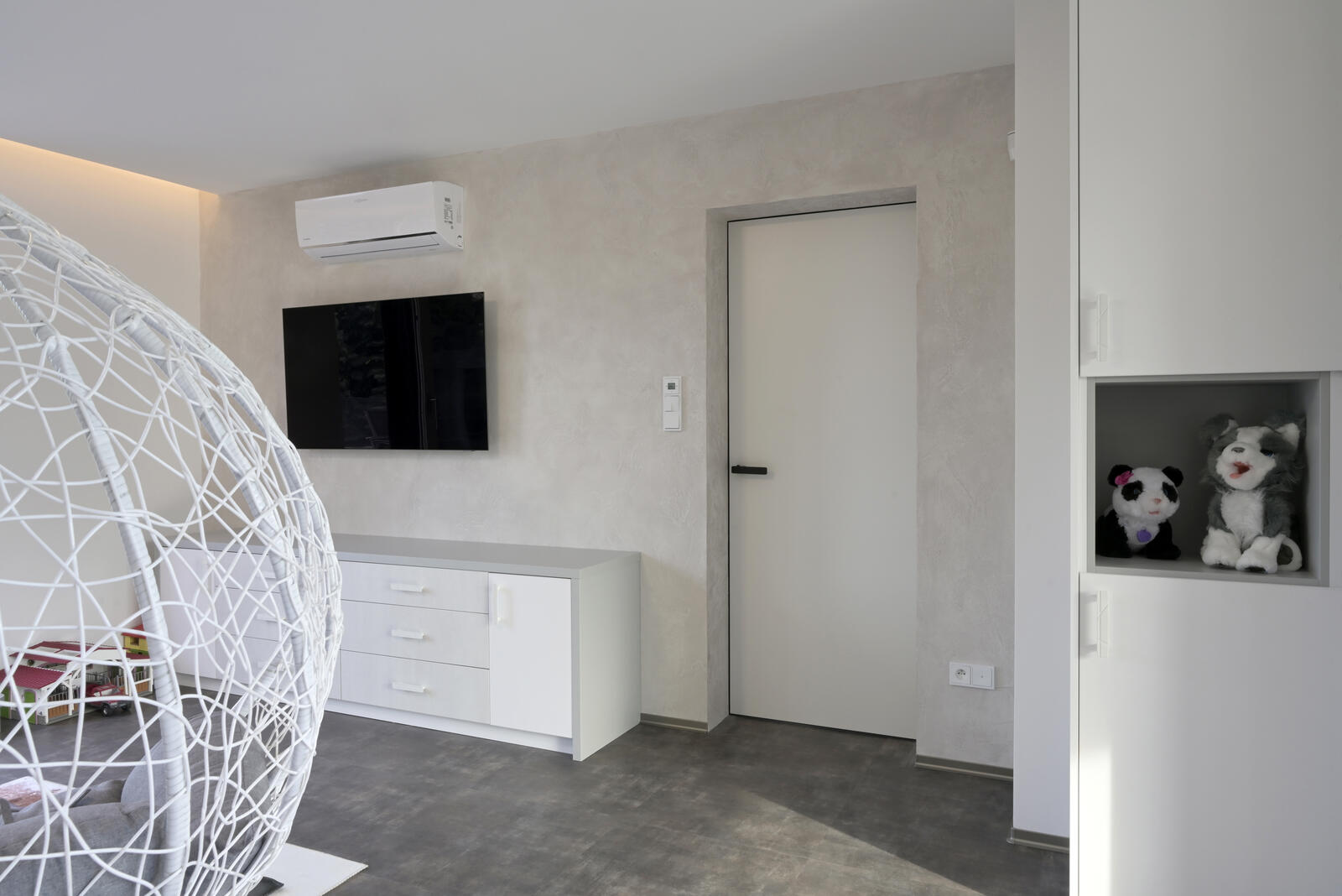 Prémiové dvere Master a sklenené zábradlie